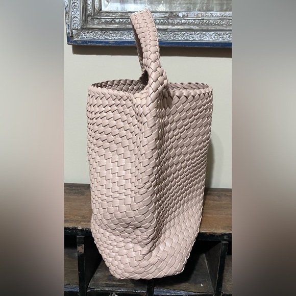 Soft Pink Woven Hobo Bag - Picture 3 of 8